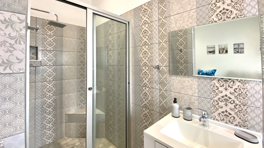 4 Bedroom Property for Sale in Dwarskersbos Western Cape